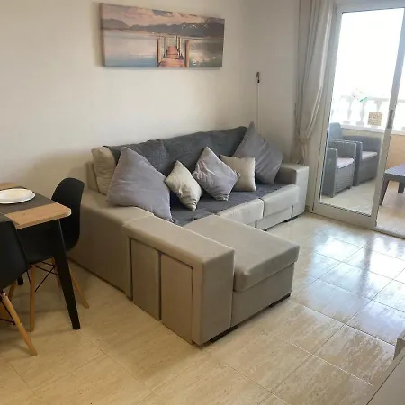 아파트 3 Bedroom Penthouse With Amazing Sea Views/ Pool